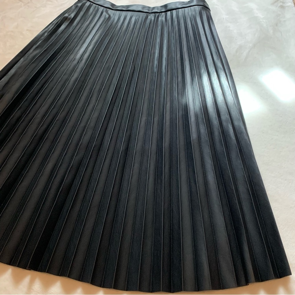 Evereve | Seven for All Mankind | Midi Faux Leather Skirt NWT Size Large